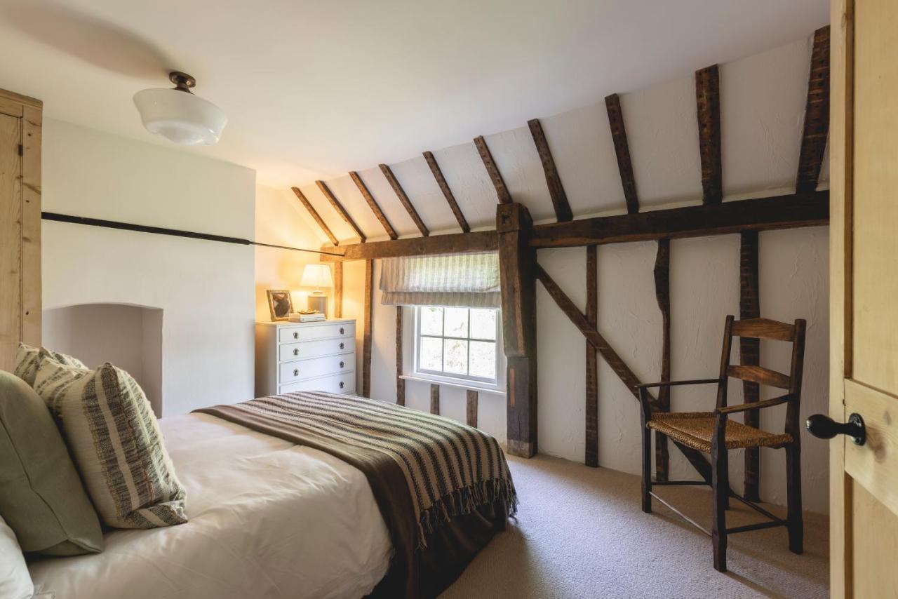 Cosy Cottage With Beautiful Garden, Hottub & Sauna Marden  Exterior photo