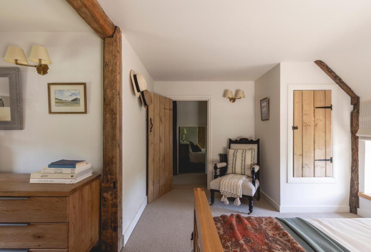 Cosy Cottage With Beautiful Garden, Hottub & Sauna Marden  Exterior photo